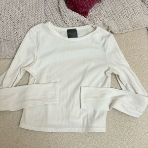Long sleeve white long sleeve